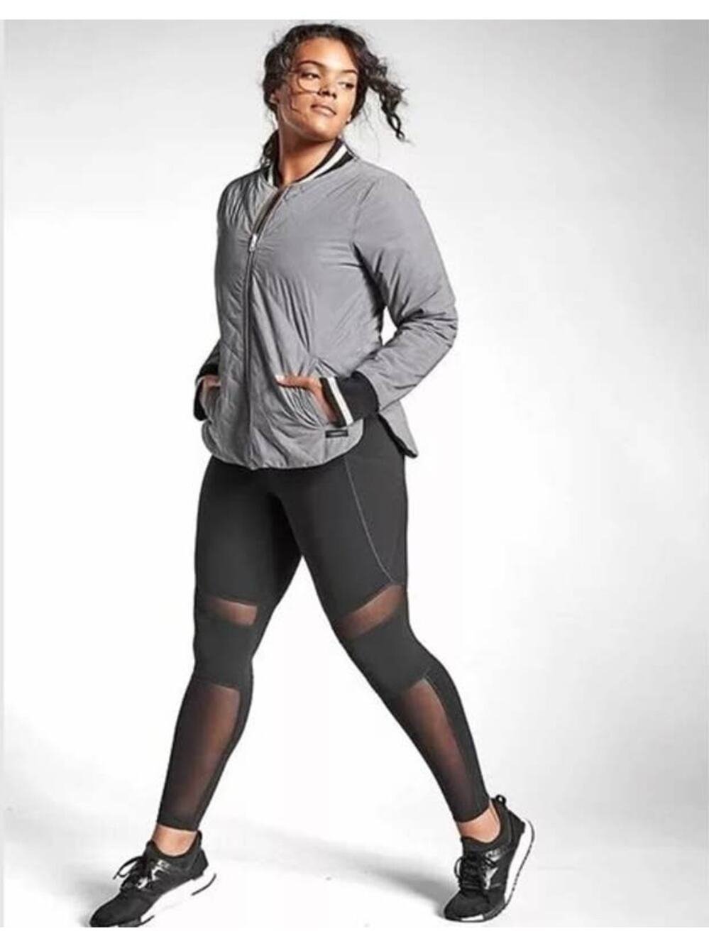 Athleta Meshblock Black Stash Pocket Salutation Leggings Size XS